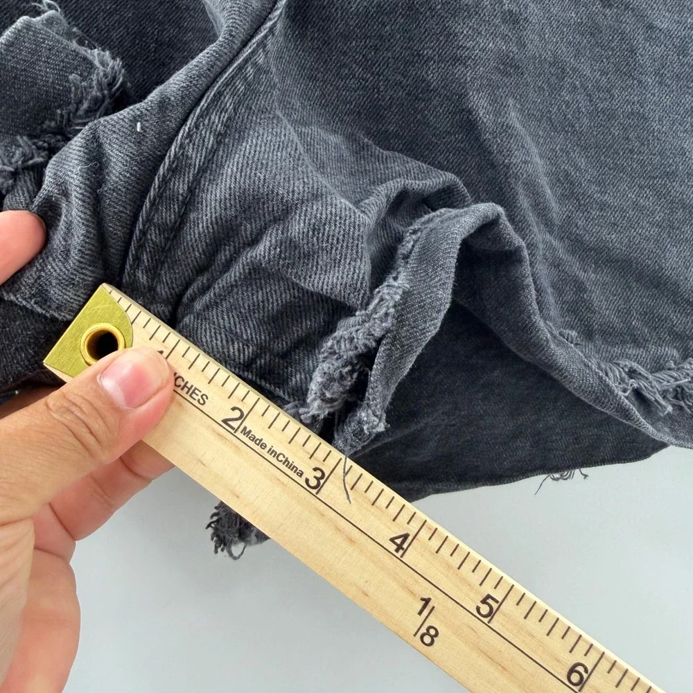 ASOS DESIGN Curve Womens High Waisted Denim Shorts Washed Black Raw Hem Size 18
